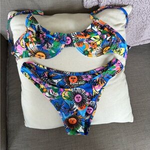 Kulani Kinis bikini size Small